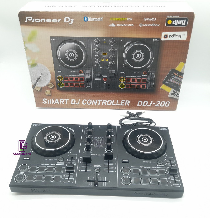Pioneer DJ DDJ-200 Smart DJ Controller | Sky.Garden